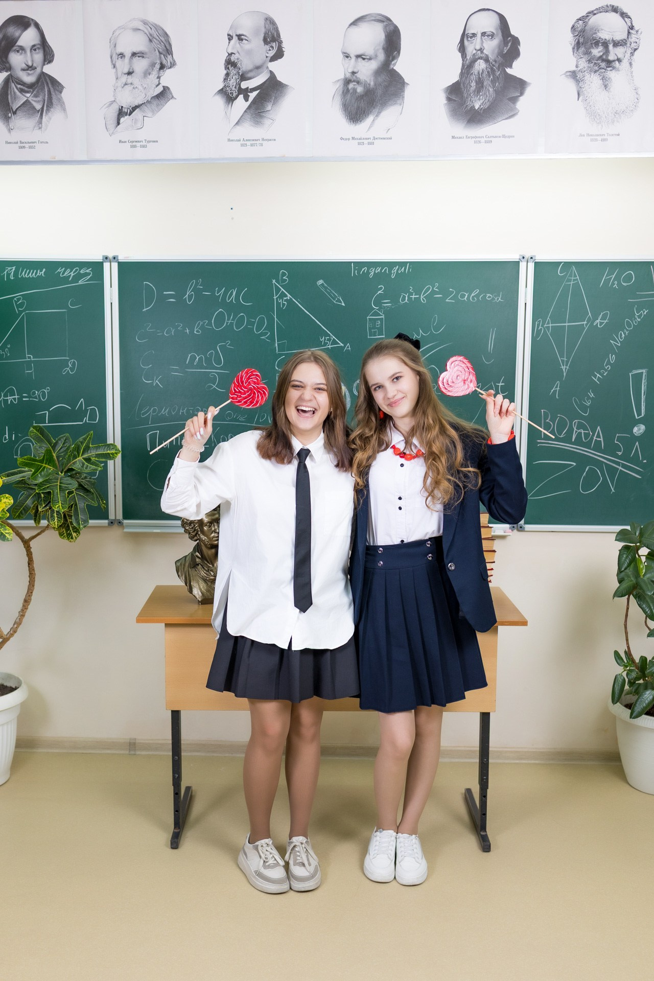 Старшеклассники. В школе, на улице. Фотографы Евгений и Екатерина. Фотофикус. Тюмень