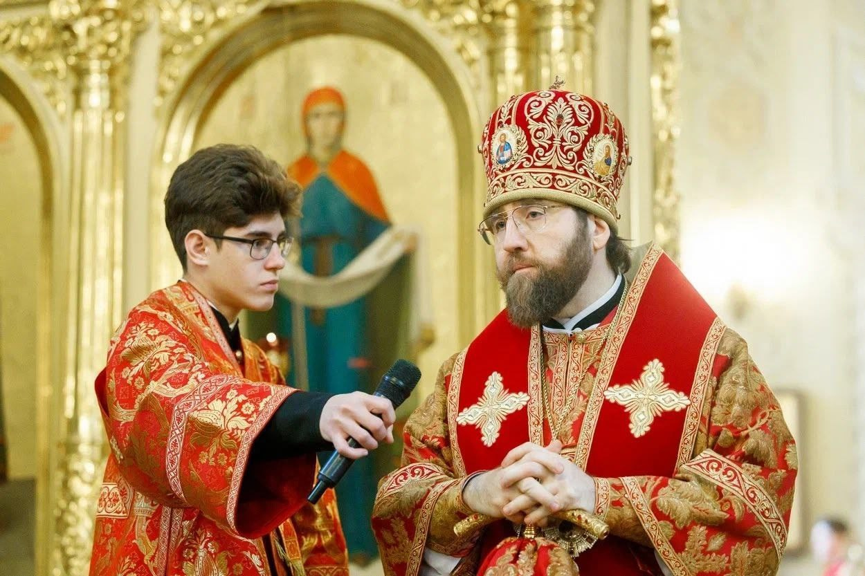 Благочинный Северо-Западного округа принял участие в Архиерейском Богослужении в соборе Покрова Пресвятой Богородицы. Саратовское Северо-Западное благочиние