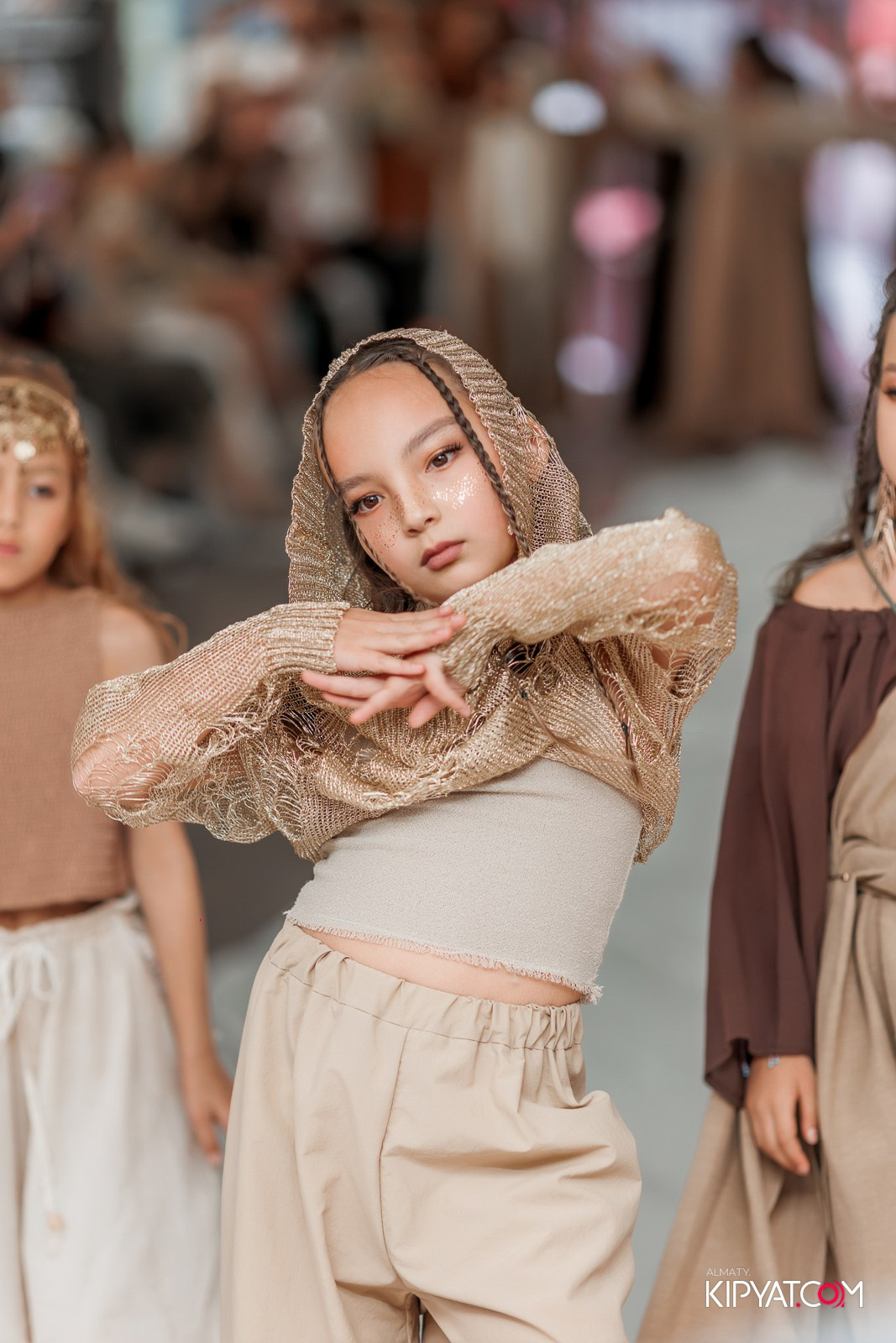 JUNIOR FASHION SHOW. КИПЯТКОМ АЛМАТЫ!