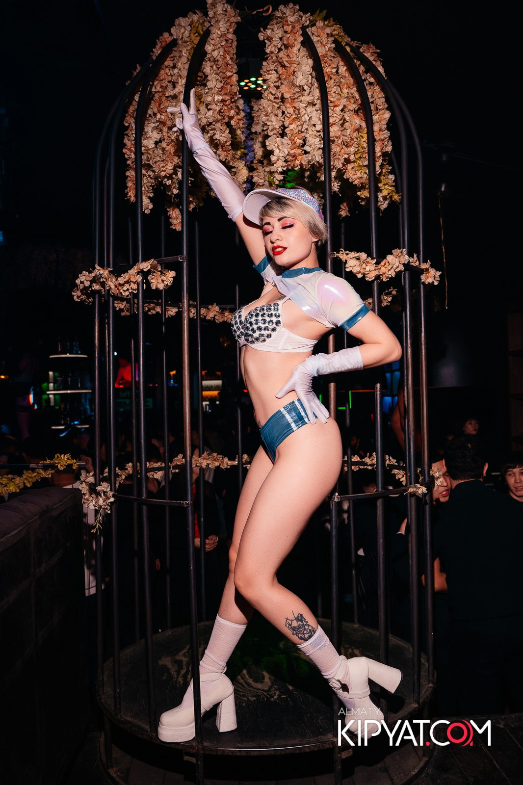 UYAT EMES BAR. КИПЯТКОМ АЛМАТЫ!