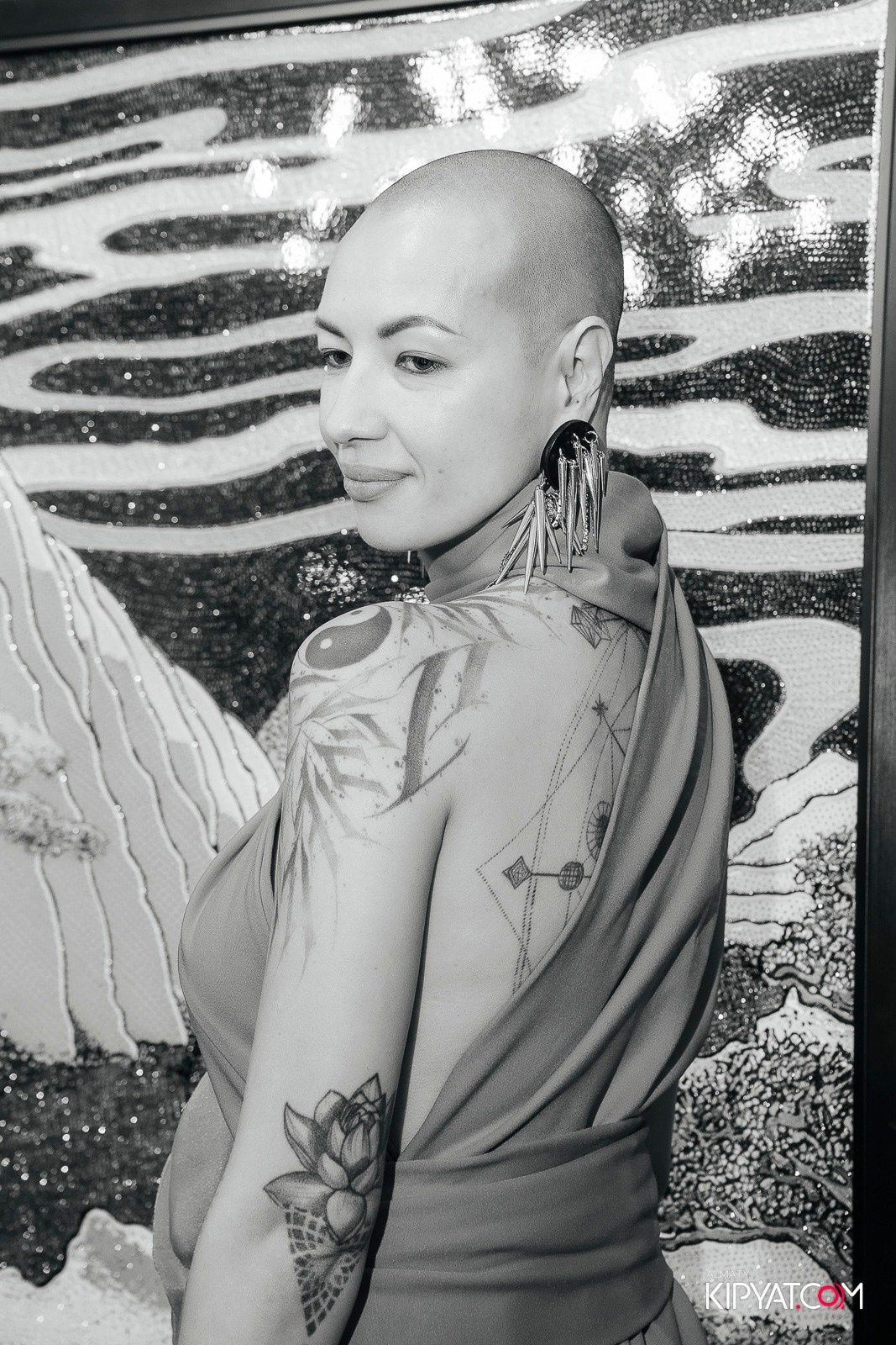 ОТКРЫТИЕ ХУДОЖЕСТВЕННОЙ ГАЛЕРЕИ ETNA ART LAB. КИПЯТКОМ АЛМАТЫ! Фотосъемка мероприятий в Алматы