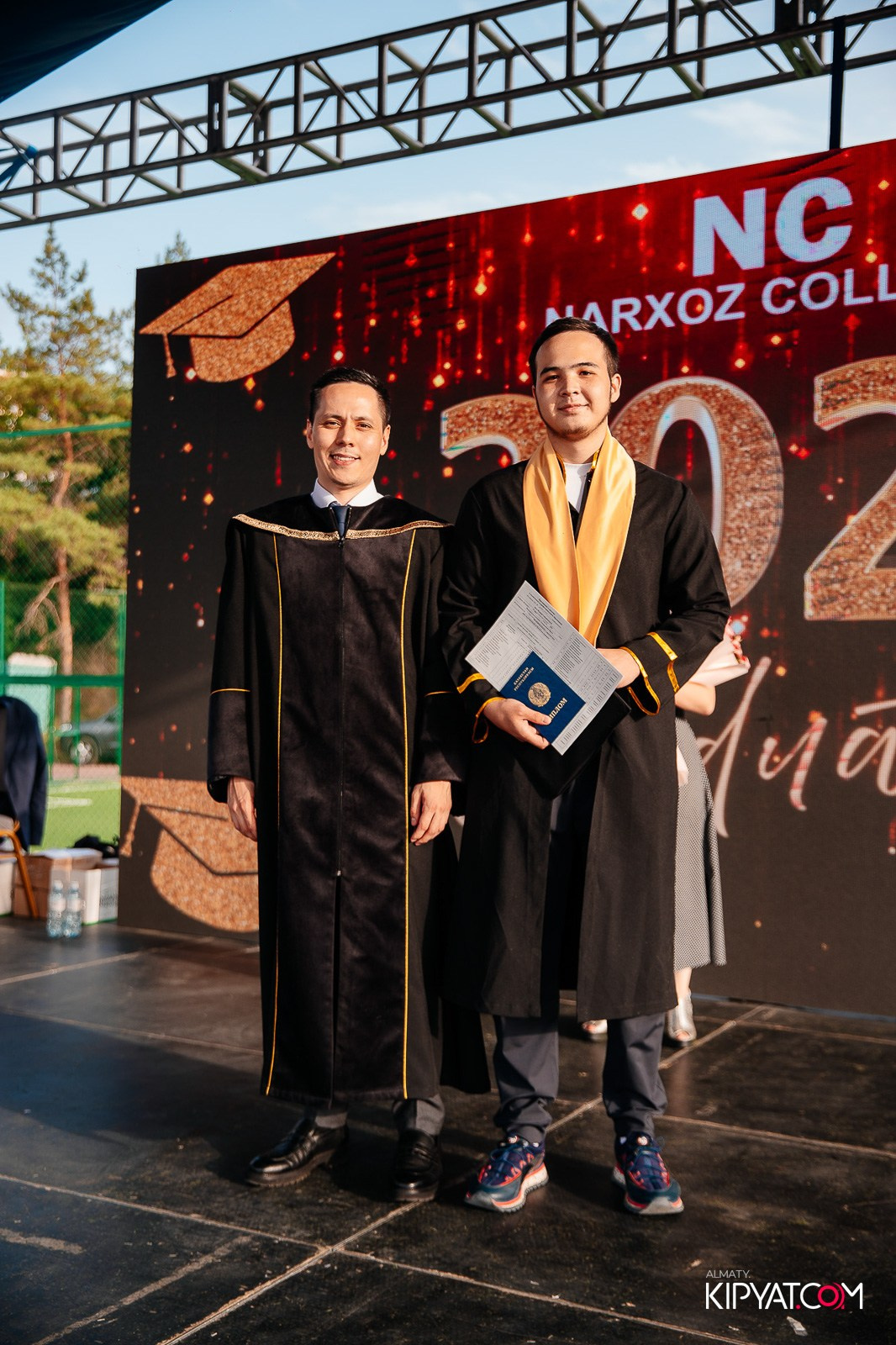 ВРУЧЕНИЕ ДИПЛОМОВ — НАРХОЗ КОЛЛЕДЖ. Part 3. КИПЯТКОМ АЛМАТЫ!