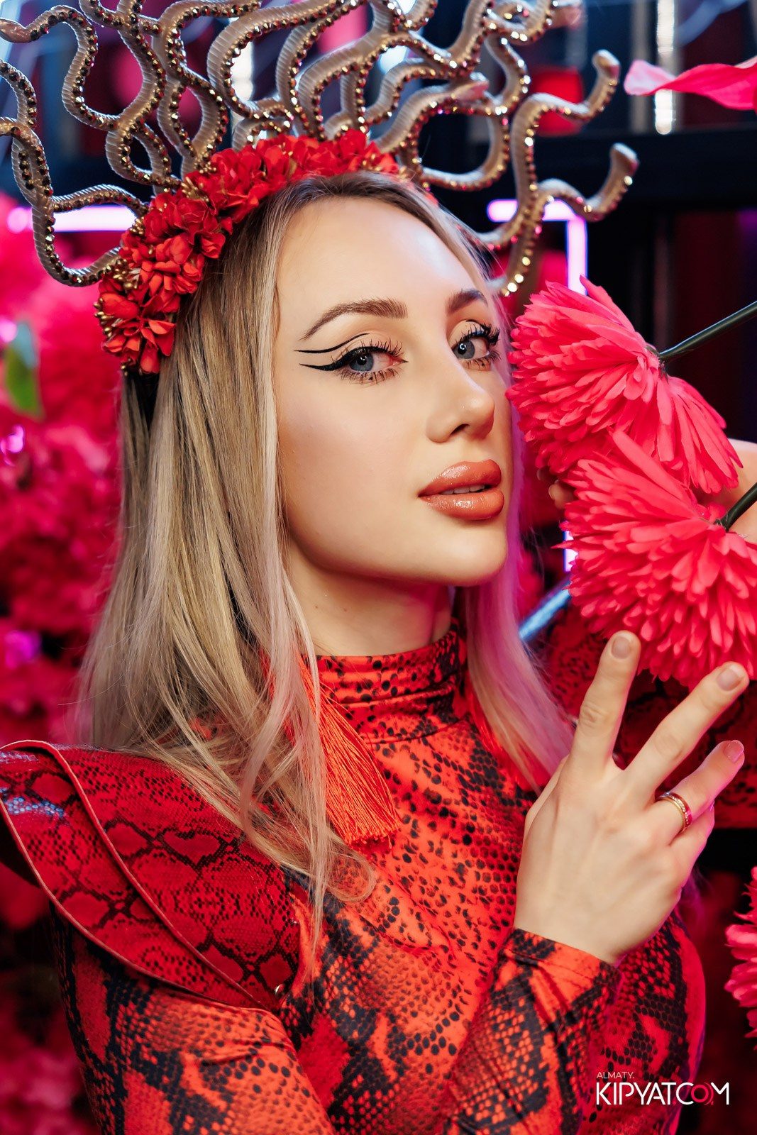 ЗАЯ, НА БИС. КИПЯТКОМ АЛМАТЫ!