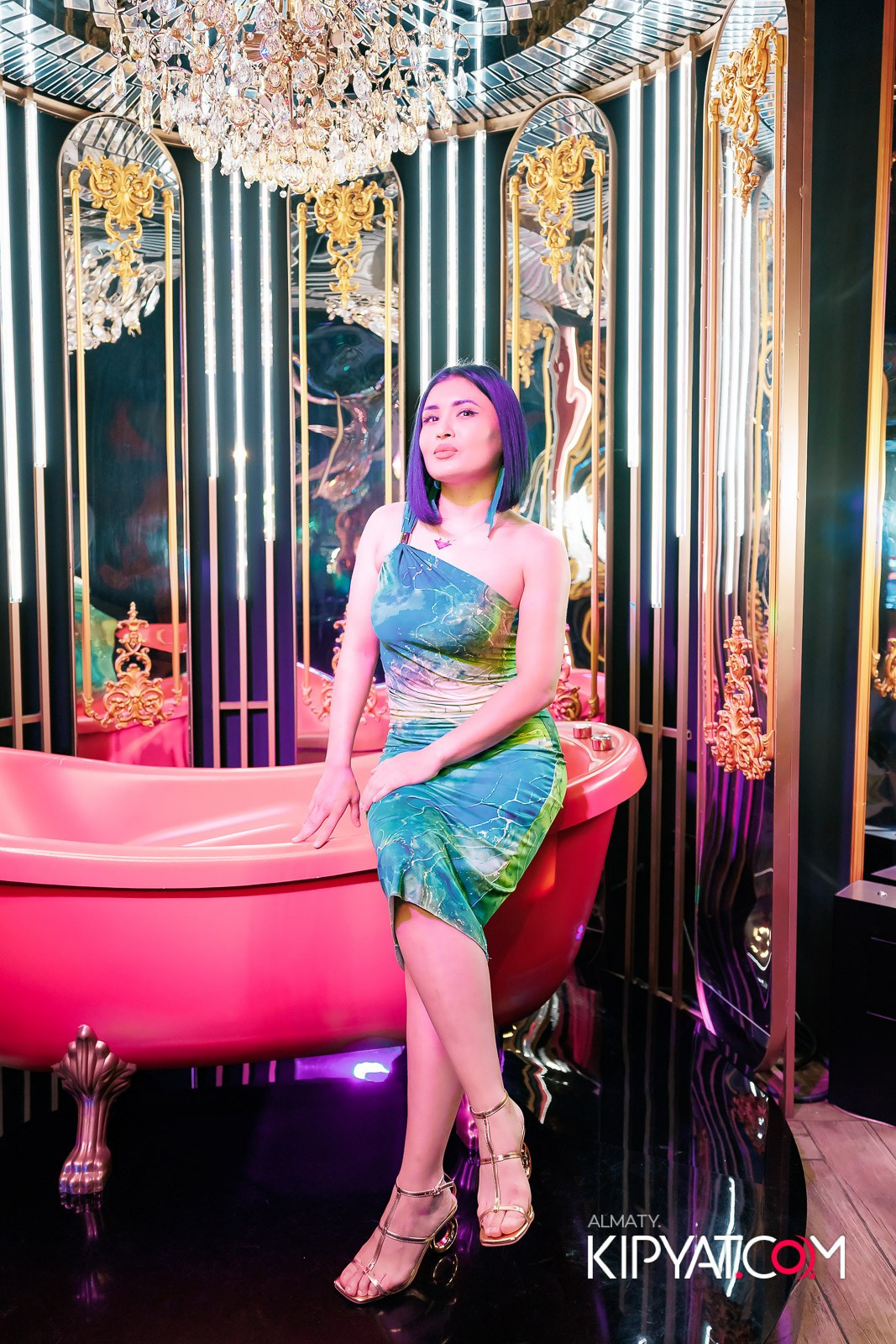 ЗАЯ, НА БИС. КИПЯТКОМ АЛМАТЫ!