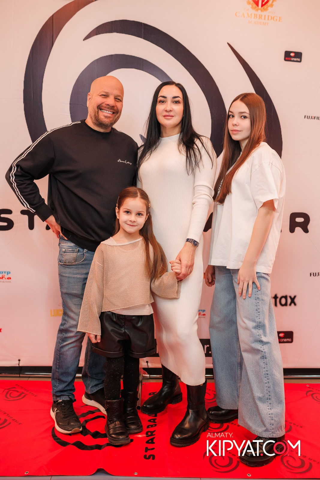 ПРЕЗЕНТАЦИЯ 9 ГРУППЫ КИНОПРОЕКТА «STARBALALAR». КИПЯТКОМ АЛМАТЫ!