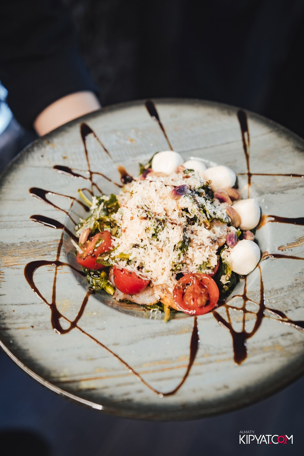 УХО И МЕДВЕДЬ НА ГАГАРИНА. КИПЯТКОМ АЛМАТЫ!