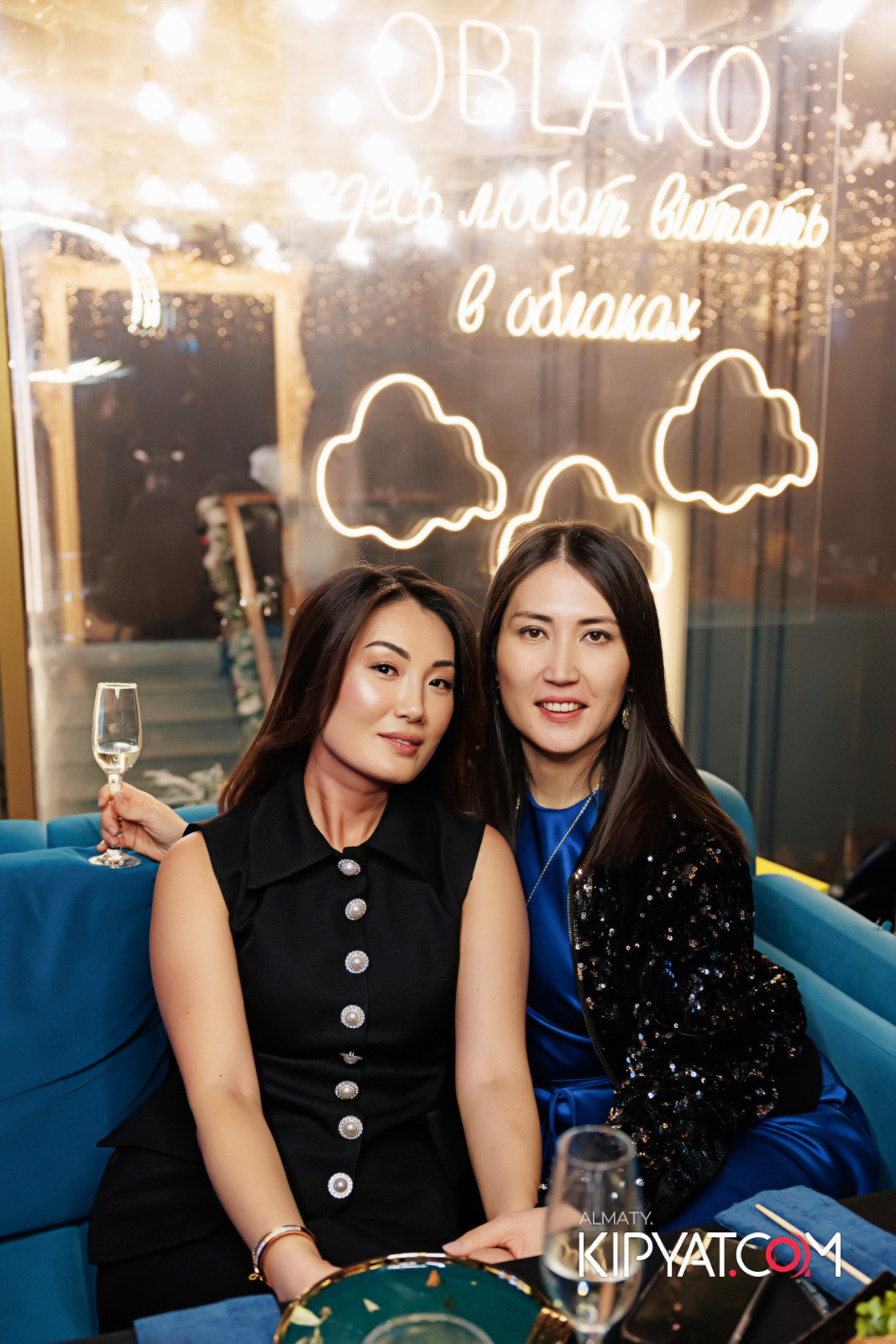 OBLAKO LOUNGE BAR. КИПЯТКОМ АЛМАТЫ!