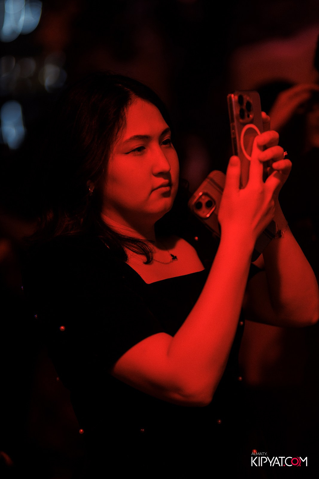 FRIENDS BAR & TERRACE. КИПЯТКОМ АЛМАТЫ!