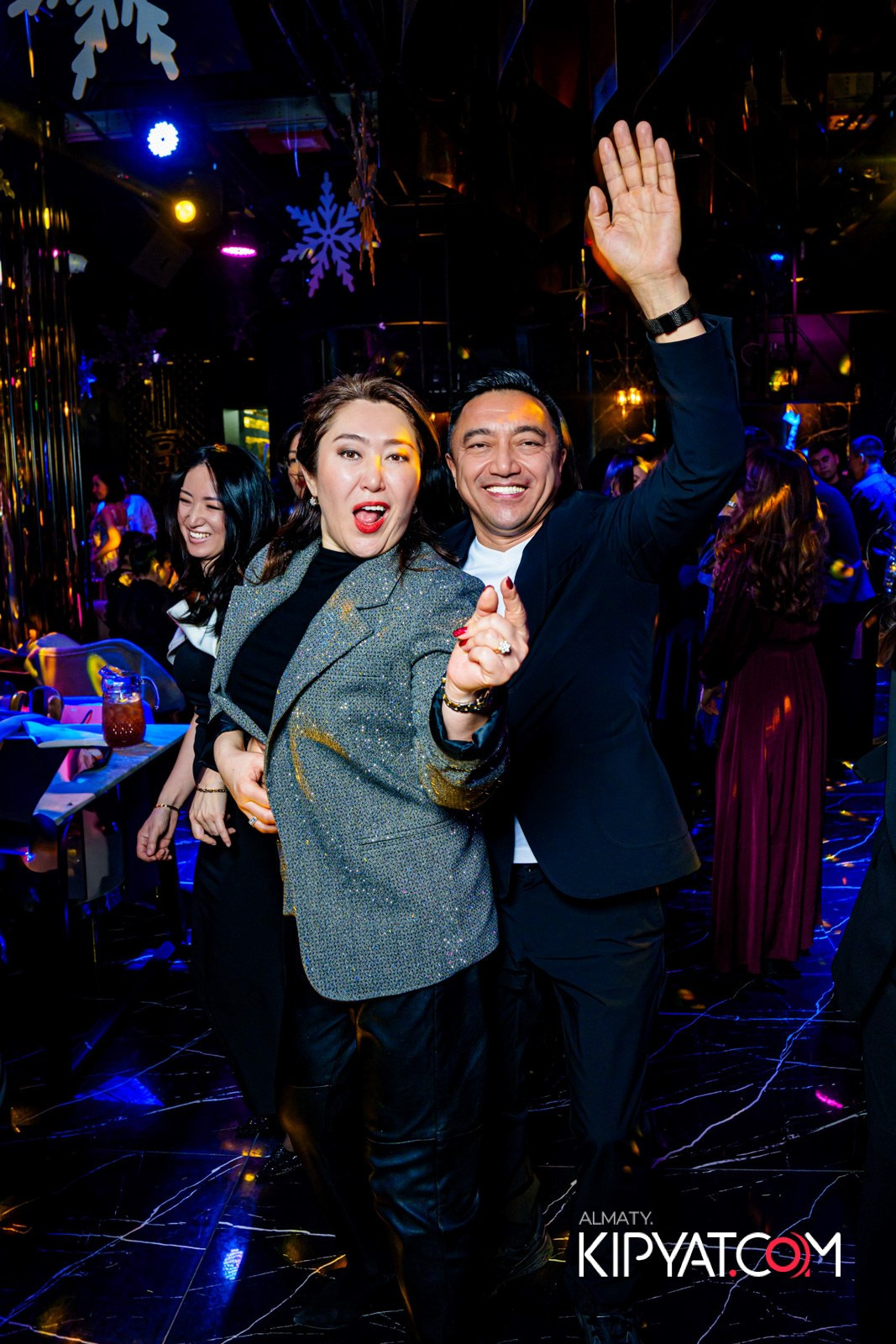 MOOD KARAOKE & TERRACE. КИПЯТКОМ АЛМАТЫ!