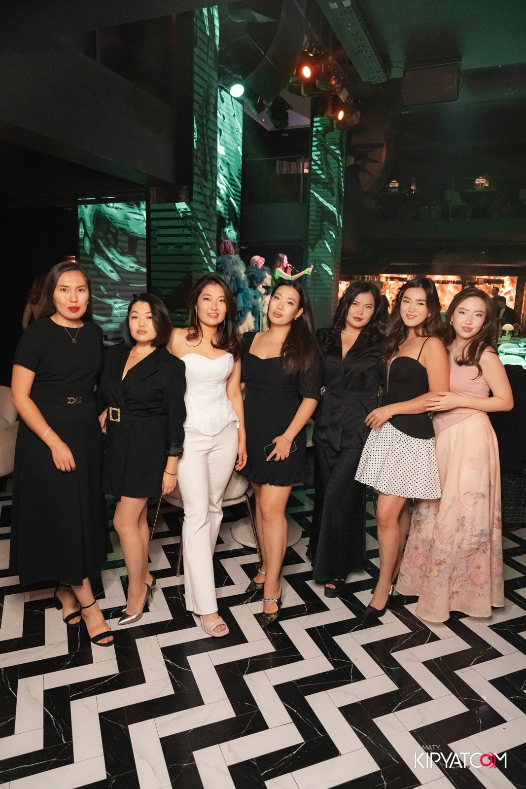 QUEEN. КИПЯТКОМ АЛМАТЫ!