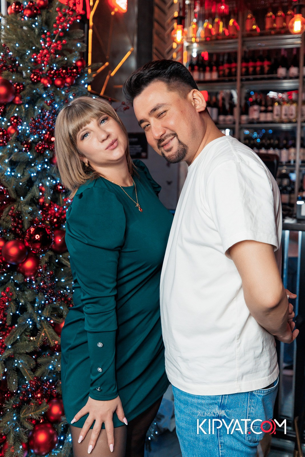 FRIENDS BAR & TERRACE. КИПЯТКОМ АЛМАТЫ!