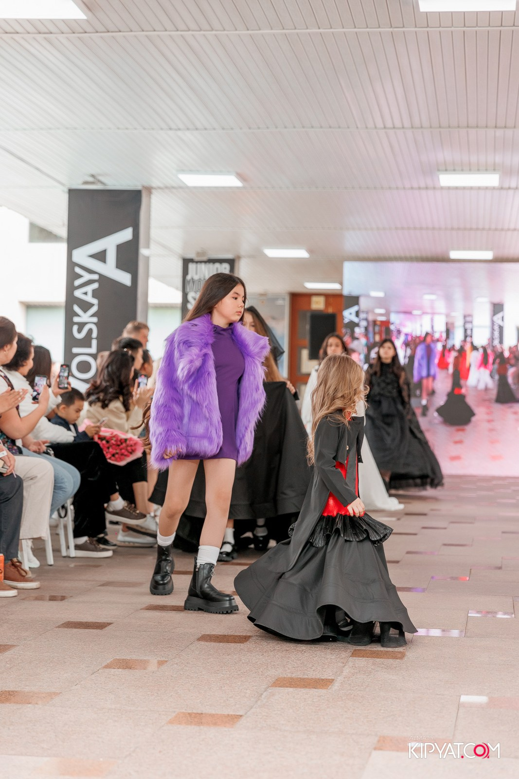 JUNIOR FASHION SHOW. КИПЯТКОМ АЛМАТЫ!