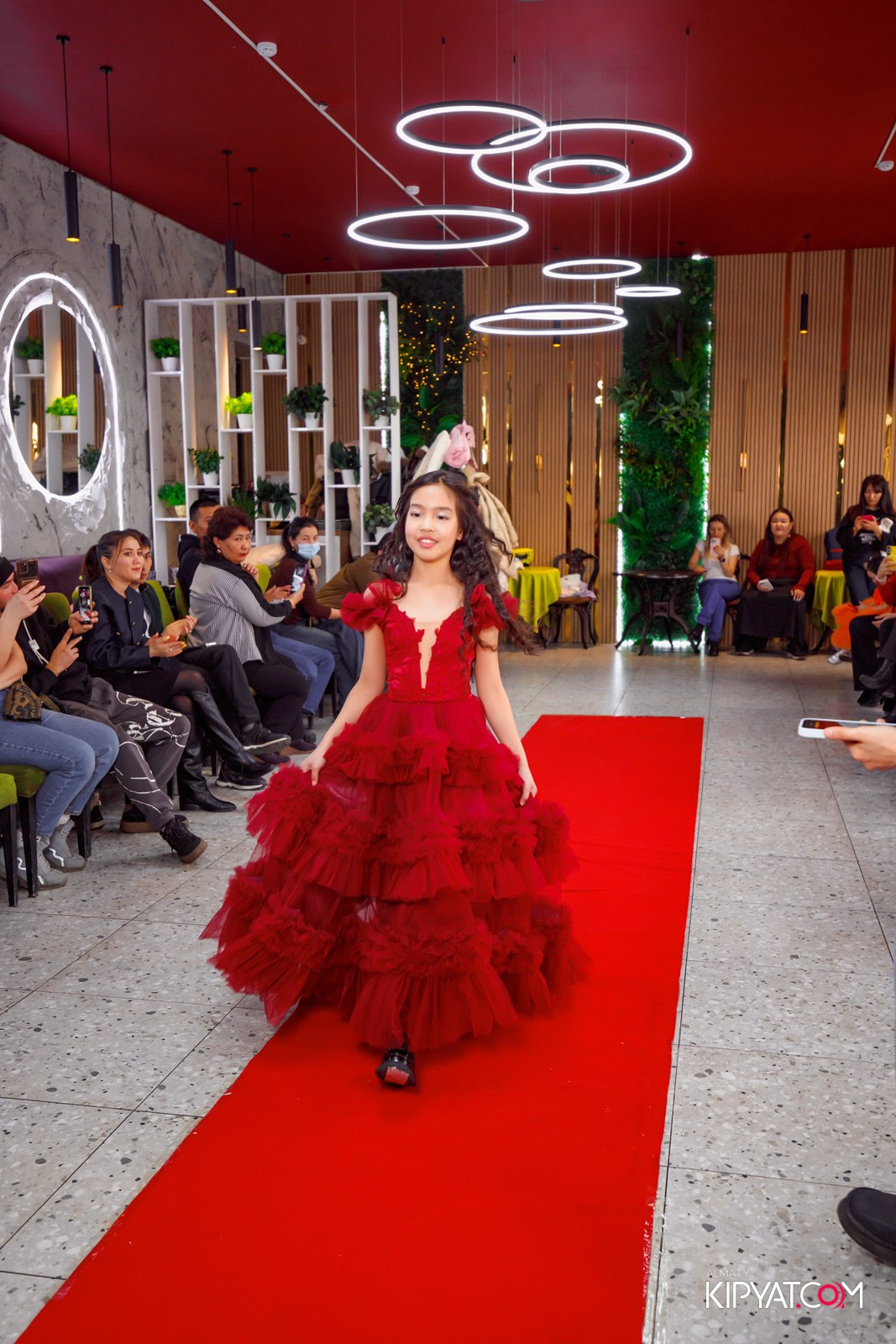 FASHION DAY 2025 КАФЕ ЖАКСЫЛЫК. КИПЯТКОМ АЛМАТЫ!