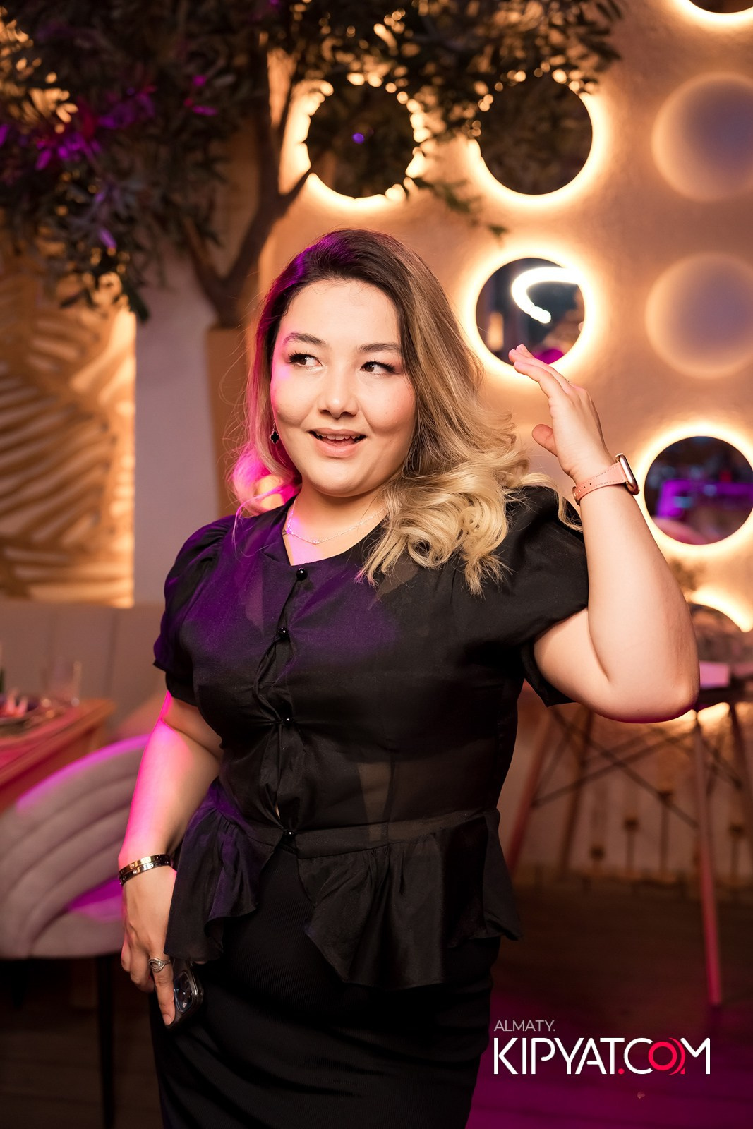 MOOD KARAOKE & TERRACE. КИПЯТКОМ АЛМАТЫ!