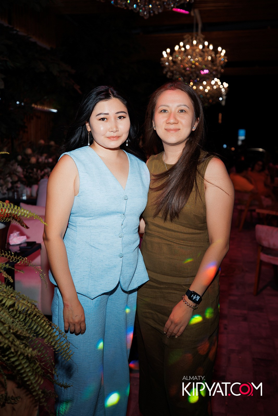 FRIENDS BAR & TERRACE. КИПЯТКОМ АЛМАТЫ!