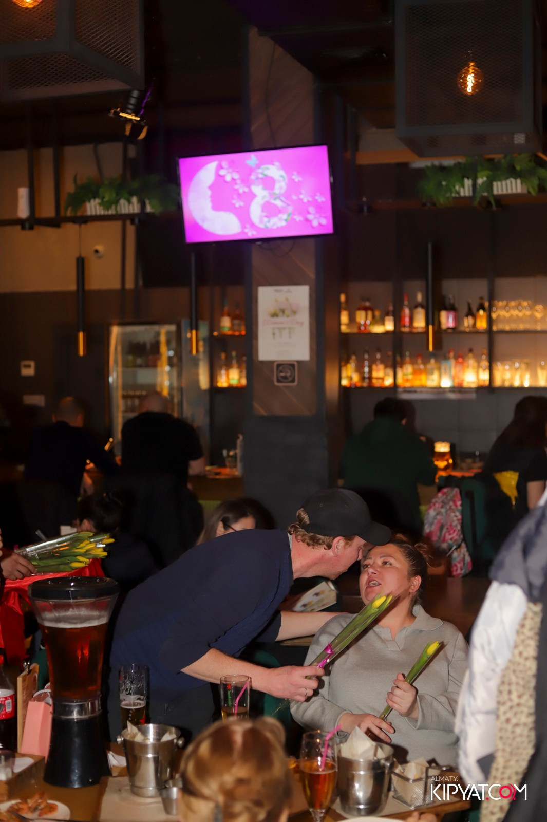 ПИНТА НА АЛТЫНСАРИНА. КИПЯТКОМ АЛМАТЫ! Фотосъемка мероприятий в Алматы