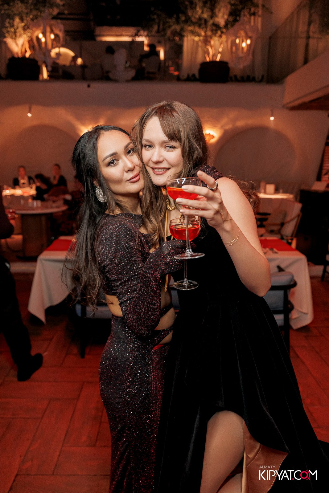 AIZA TERRACE RESTAURANT & BAR. КИПЯТКОМ АЛМАТЫ! Фотосъемка мероприятий в Алматы