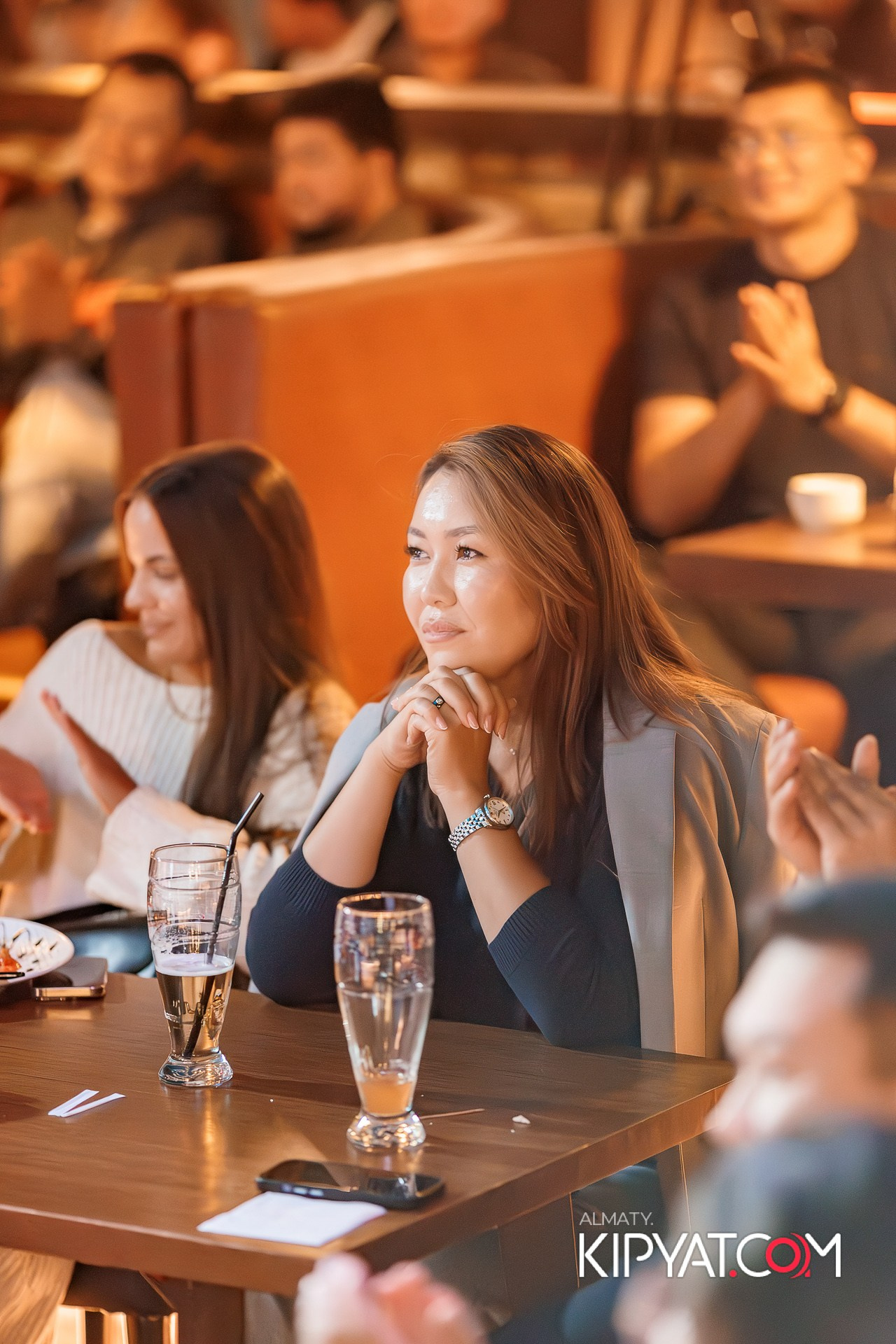 СОЛЬНЫЙ СТЕНДАП КОНЦЕРТ АЛЕКСАНДРА МЕРКУЛЬ. КИПЯТКОМ АЛМАТЫ!