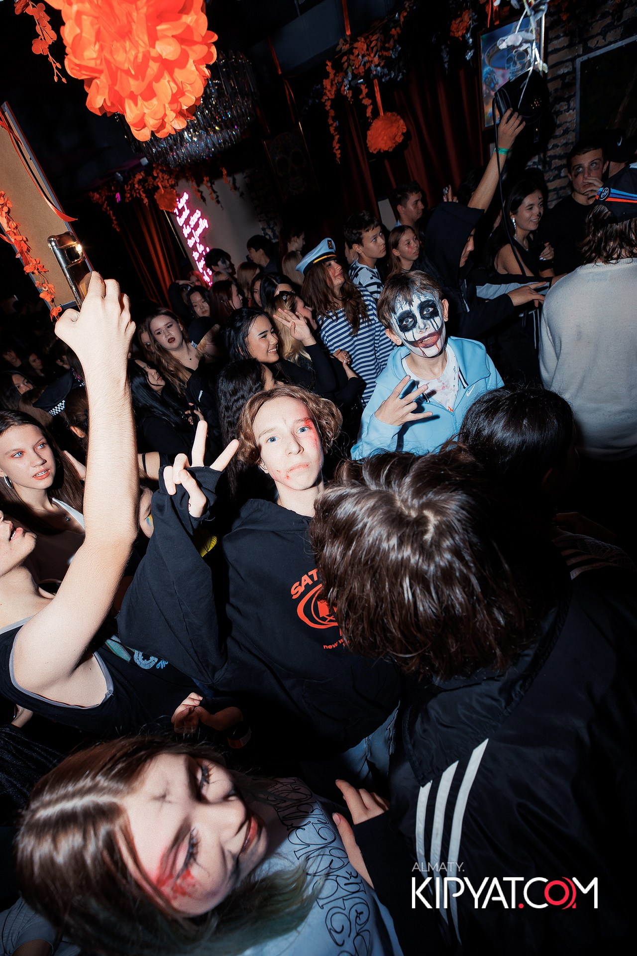 KRASNOFF PARTY ROCKY HORROR BAR. КИПЯТКОМ АЛМАТЫ!