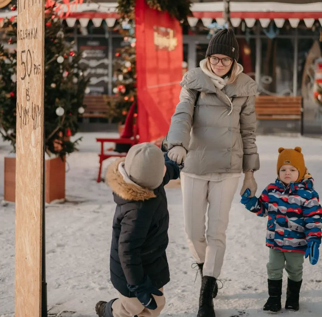 Прогулочные семейные съемки. Семейный фотограф в Новосибирске Юрк Виктория