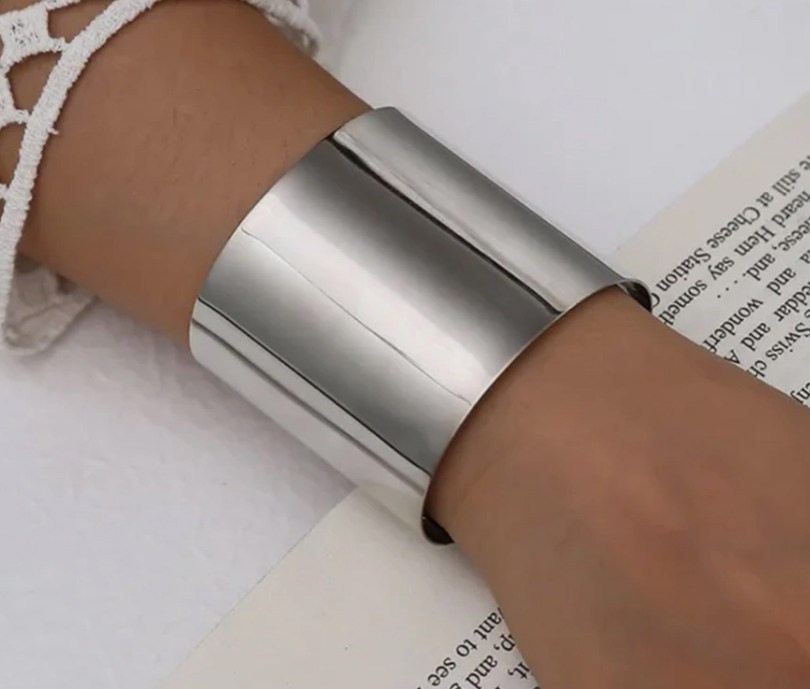 Браслет 2 шт   400 руб/час