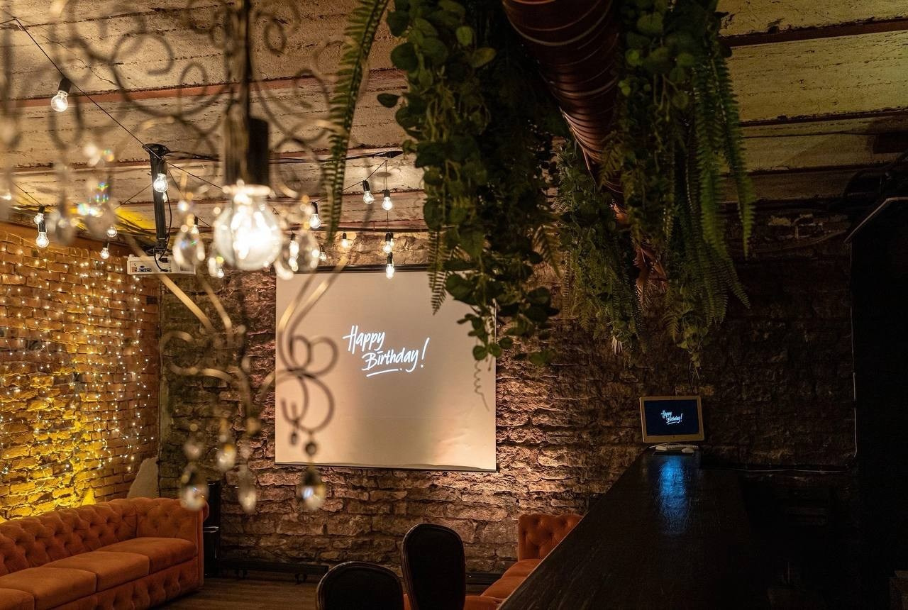 Селебрити. Аренда лофта в СПб для мероприятий