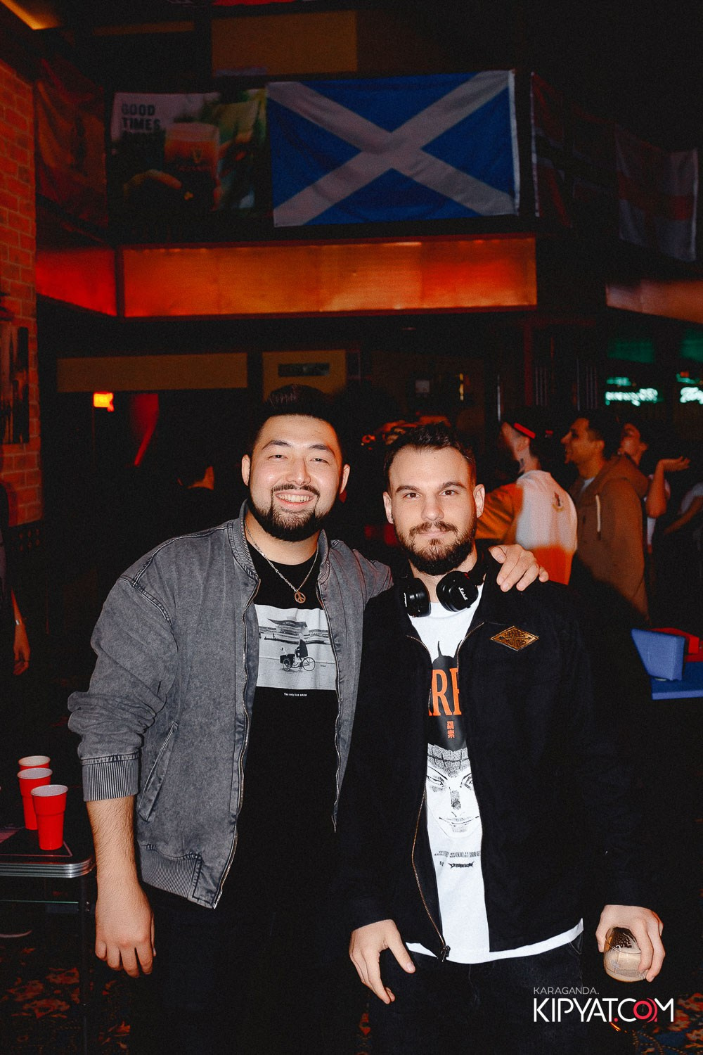 Harat's Irish Pub. Кипятком Караганда