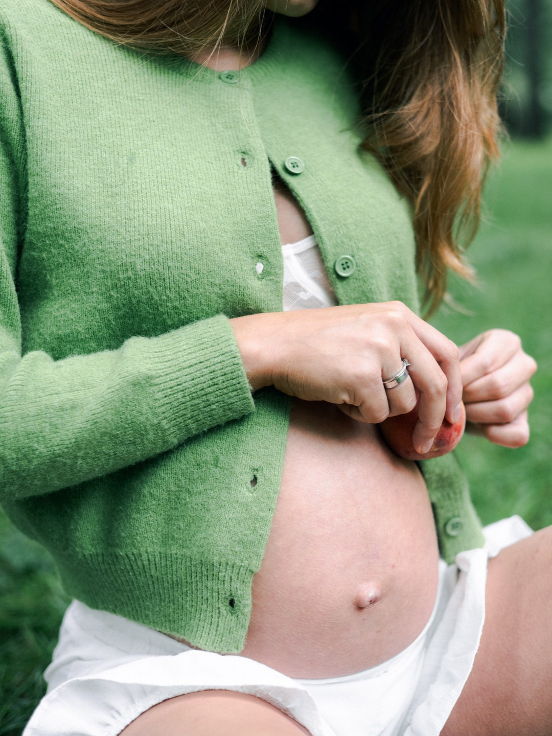 Pregnant Karina. Юлия Астра: Фотограф в Санкт-Петербурге. Снимаю женские портреты, уличные съёмки в Петербурге и людей с их собаками