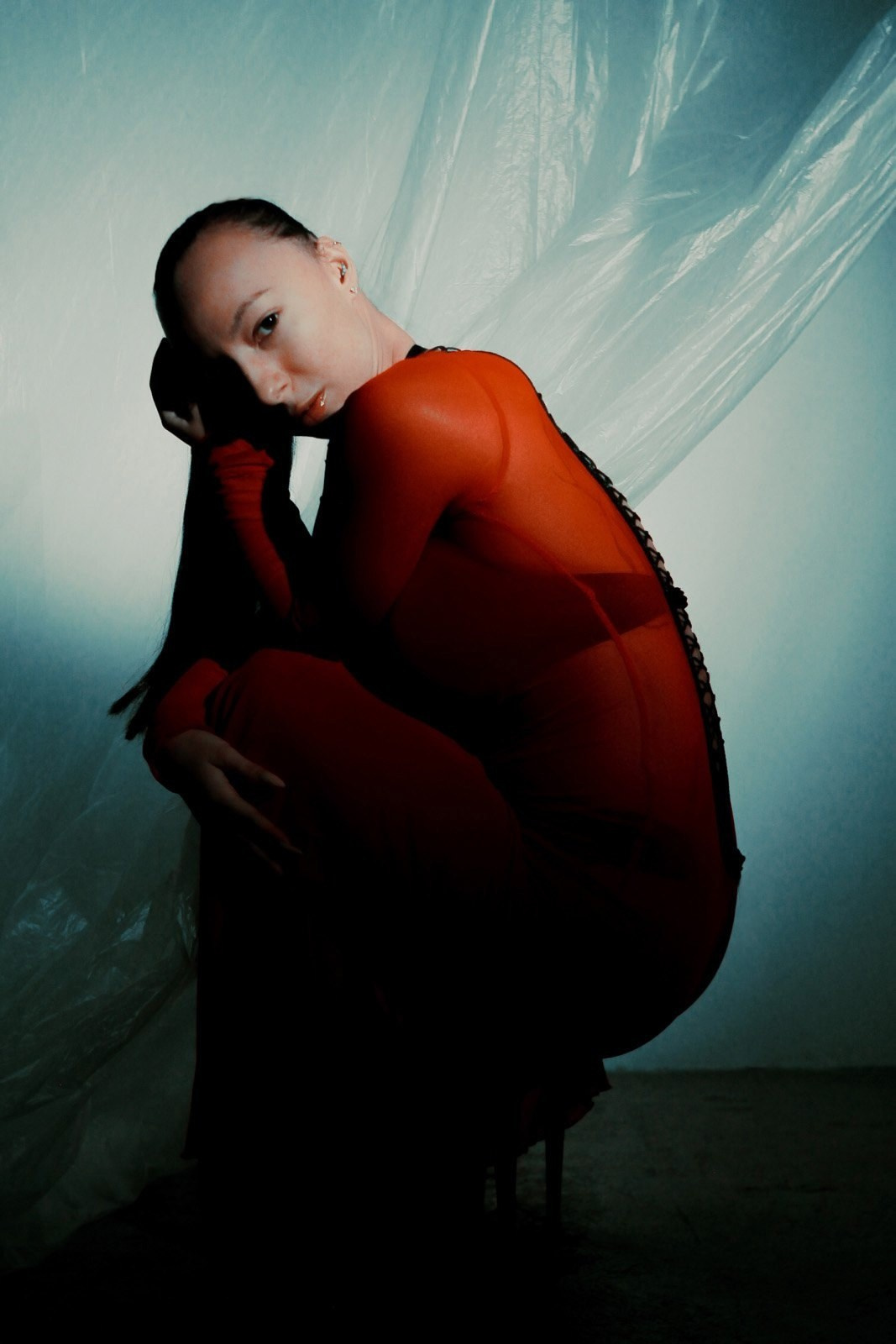 В красном платье. Борщевская Елизавета / фотограф Иркутск