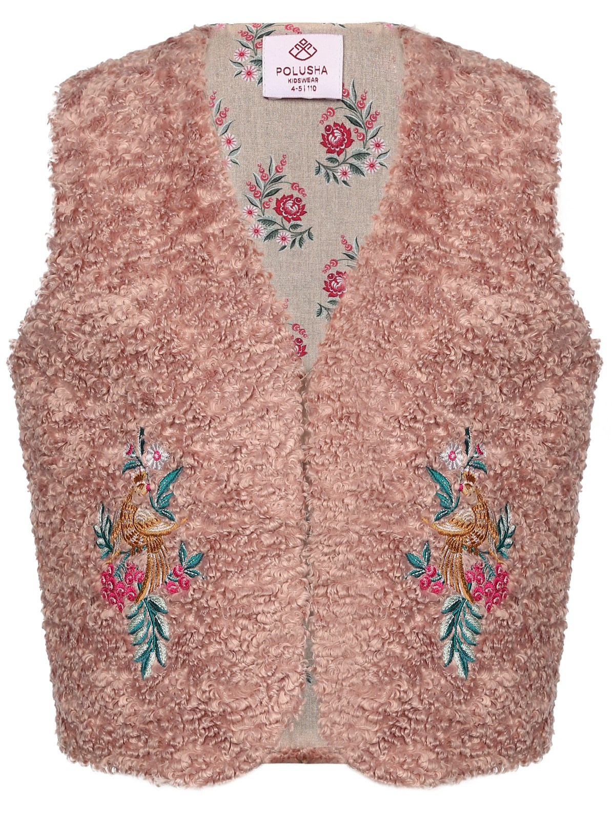 «Профессиональная каталожная фотосъемка детской одежды на манекене с акцентом на детали»