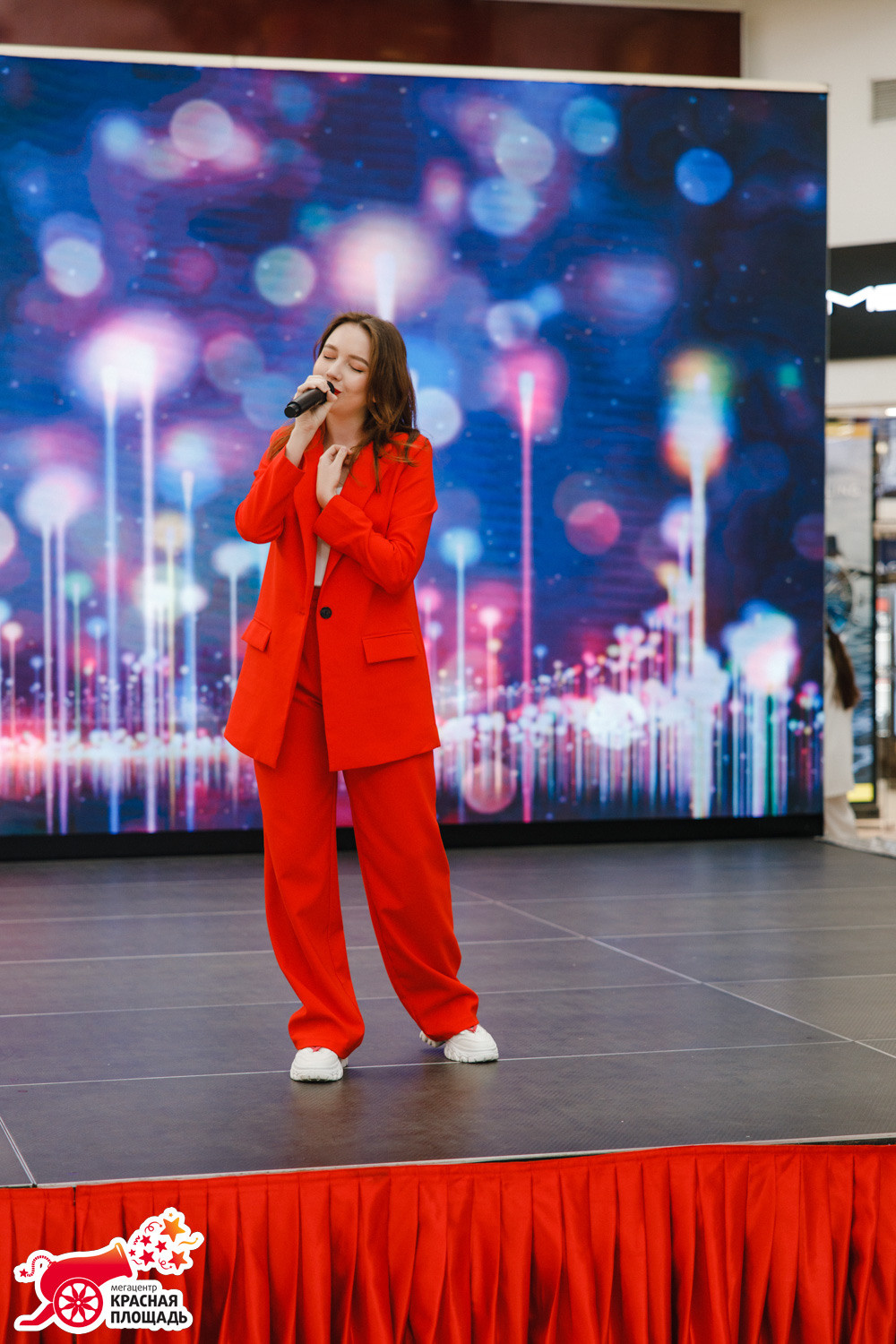 8 Марта ТЦ «Красная Площадь»