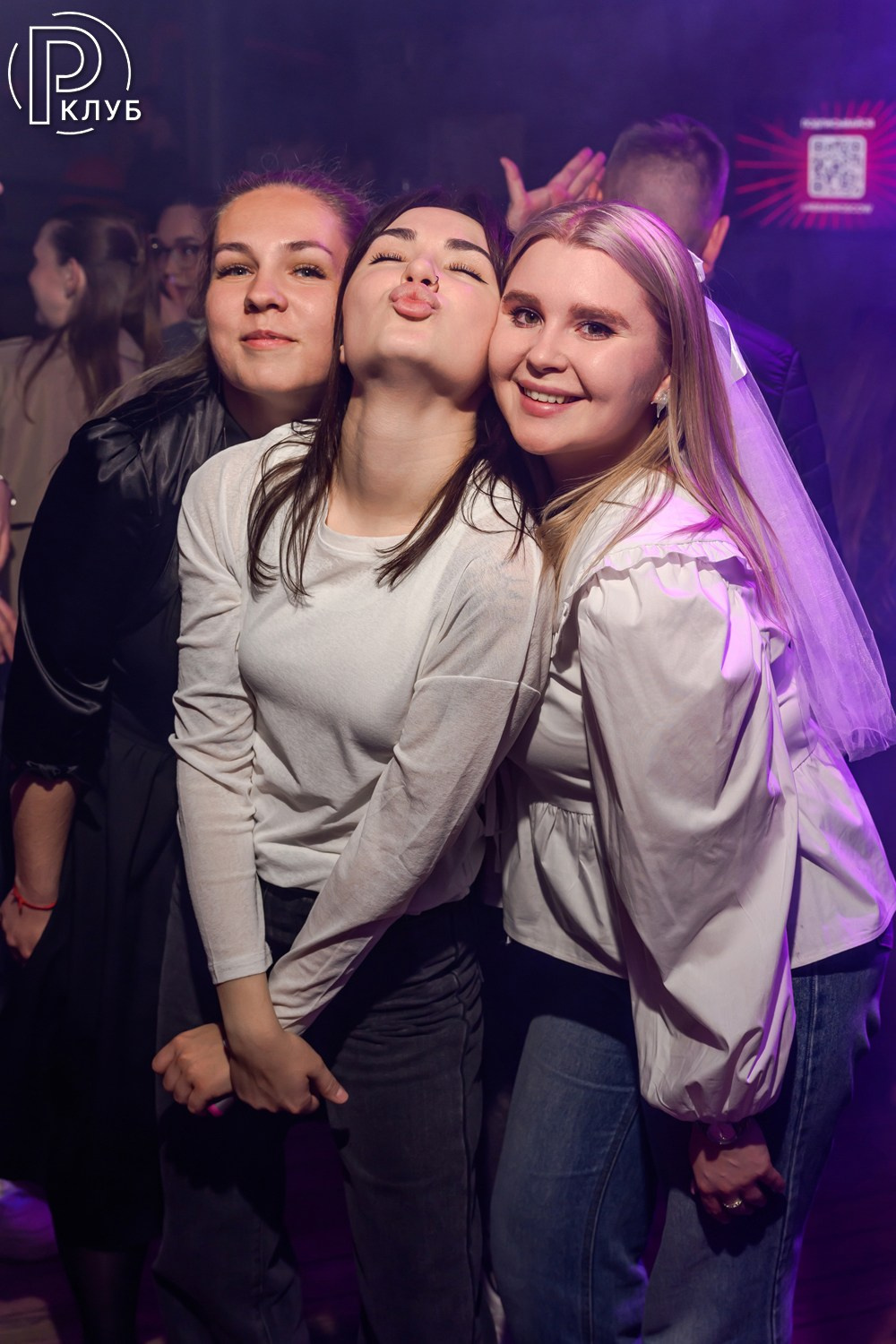 Небар Пятницкая 30.05.2026. Фотопортал RClub — освещение ресторанной, светской и клубной жизни Москвы