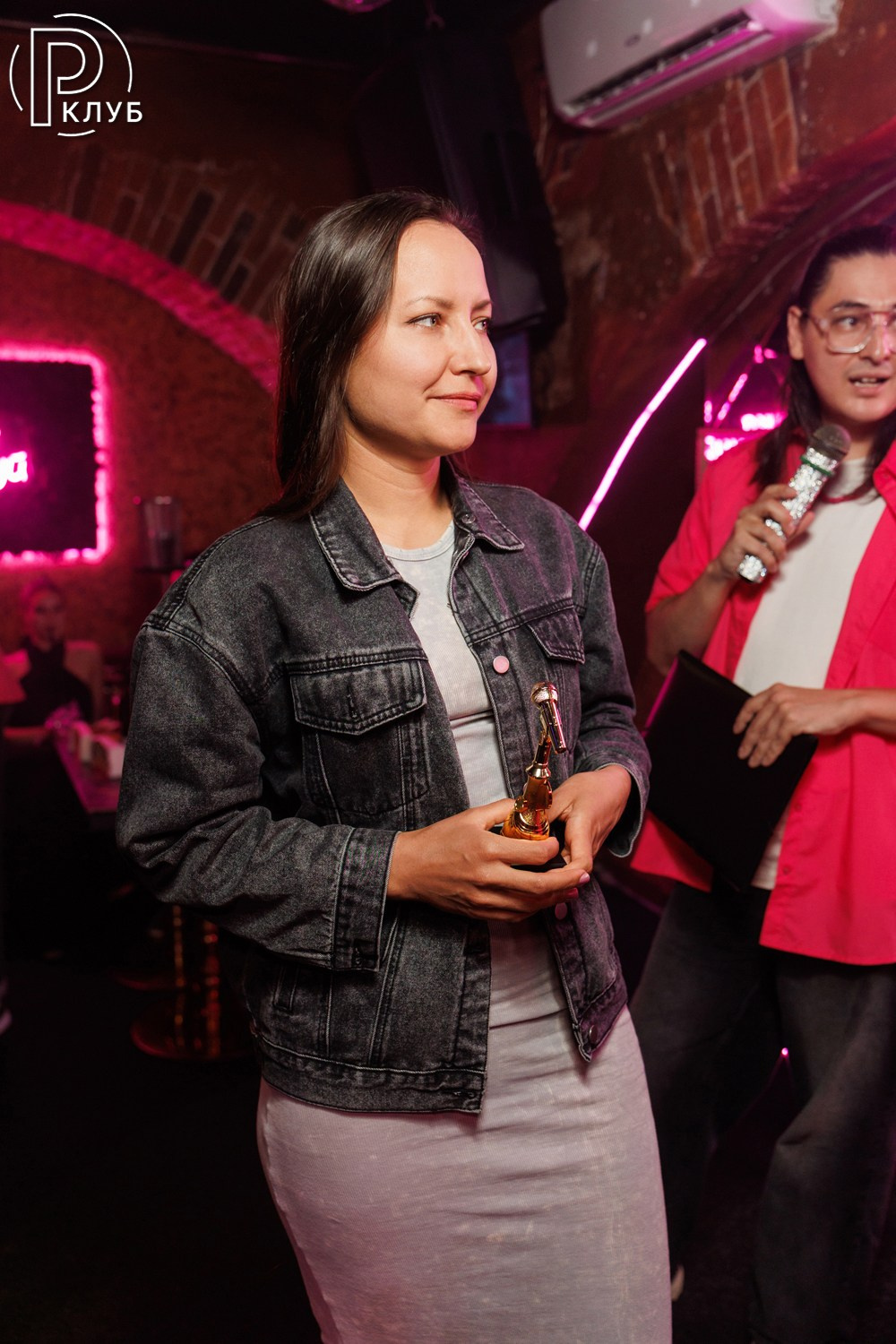 Мост Караоке на Кузнецком 26.06.2026. Фотопортал RClub — освещение ресторанной, светской и клубной жизни Москвы