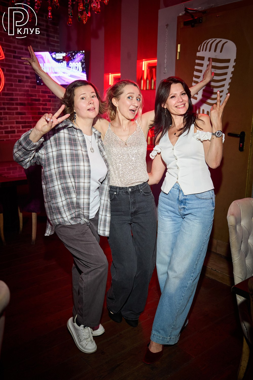 Небар Пятницкая выпускной 25.06.2026. Фотопортал RClub — освещение ресторанной, светской и клубной жизни Москвы