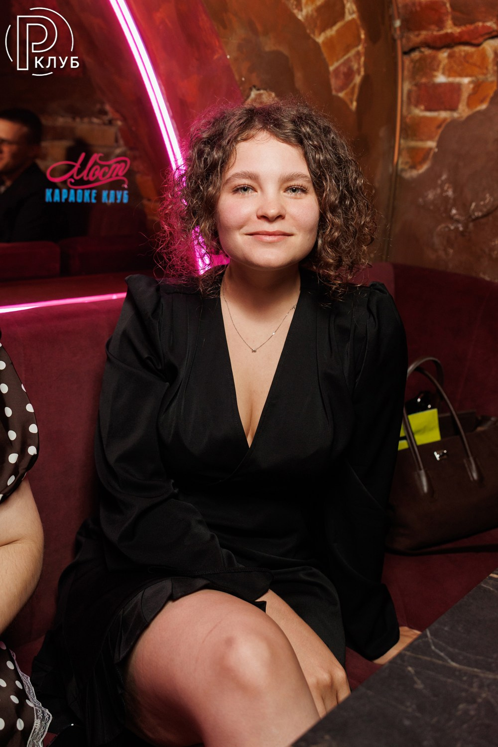 Мост Караоке на Кузнецком 26.06.2026. Фотопортал RClub — освещение ресторанной, светской и клубной жизни Москвы