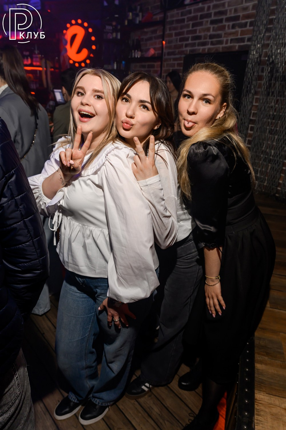Небар Пятницкая 30.05.2026. Фотопортал RClub — освещение ресторанной, светской и клубной жизни Москвы