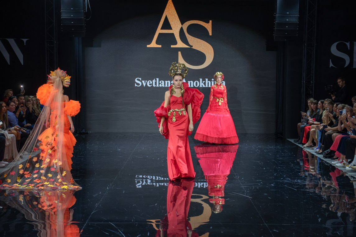 SochiFashionWeek2024 дизайнер Анохина Светлана. Семейный и коммерческий фотограф в Сочи Александр Бодунов