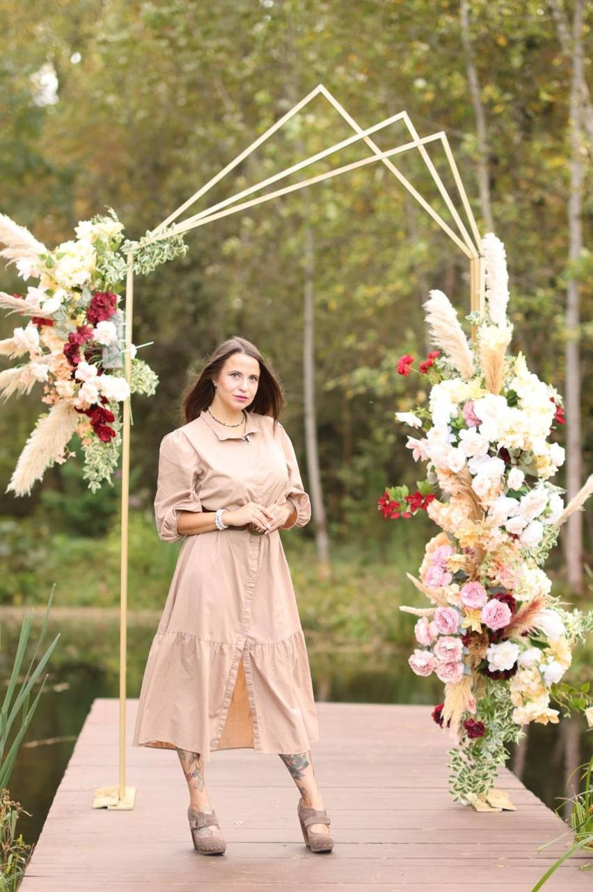 Ведущая Кэбш. Подрядчики и друзья сети свадебных площадок House for wedding