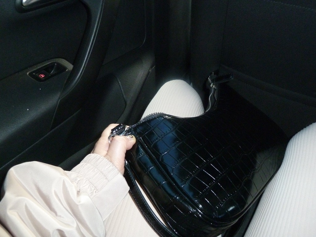 Purse. Art direction & Design | Curiosa