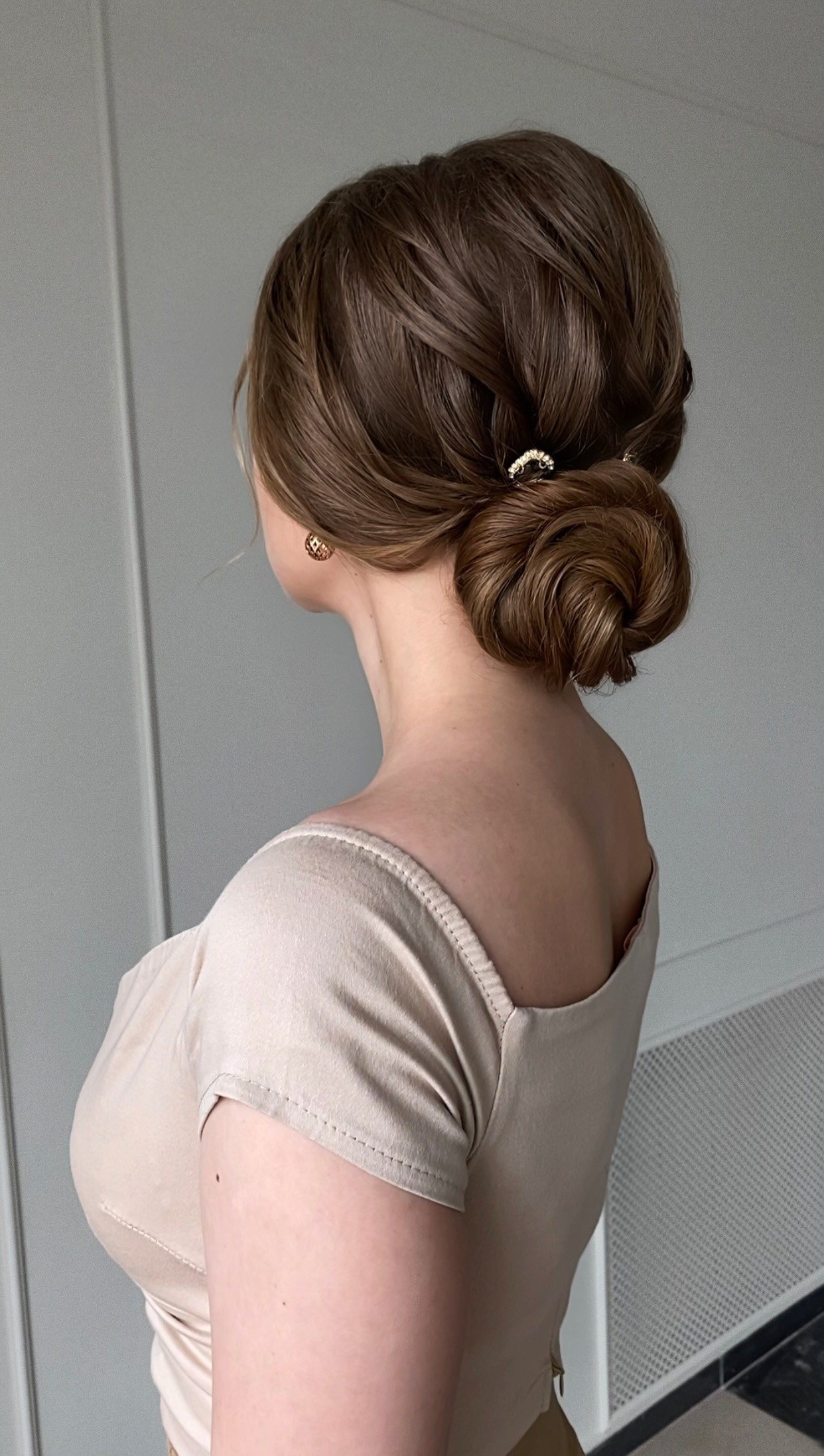 Собранные прически. Свадебный стилист по прическам и макияжу в Ростове-на-Дону Даниэла Дар