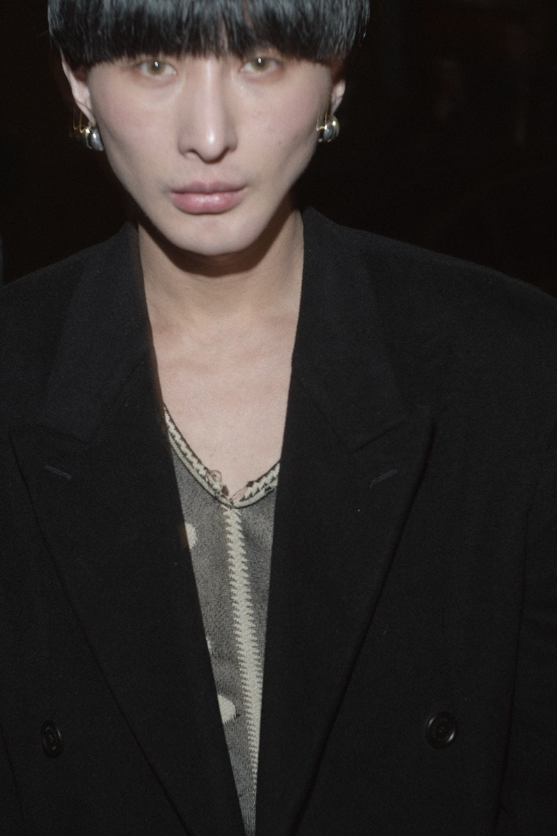 Showside. Eduard Savosin | Documentary & Portrait Photographer in Paris