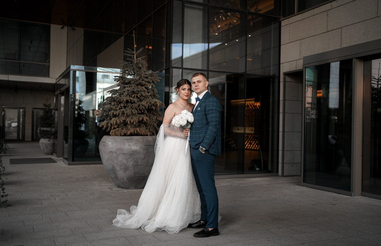 Свадебная фотосессия в отеле Хаятт. Фотограф Ростов-на-Дону Алёна Чёботова. Свадебный фотограф в Ростове-на-Дону. Таинство Крещения и Венчания, семейные фотосессии. Алёна Чёботова