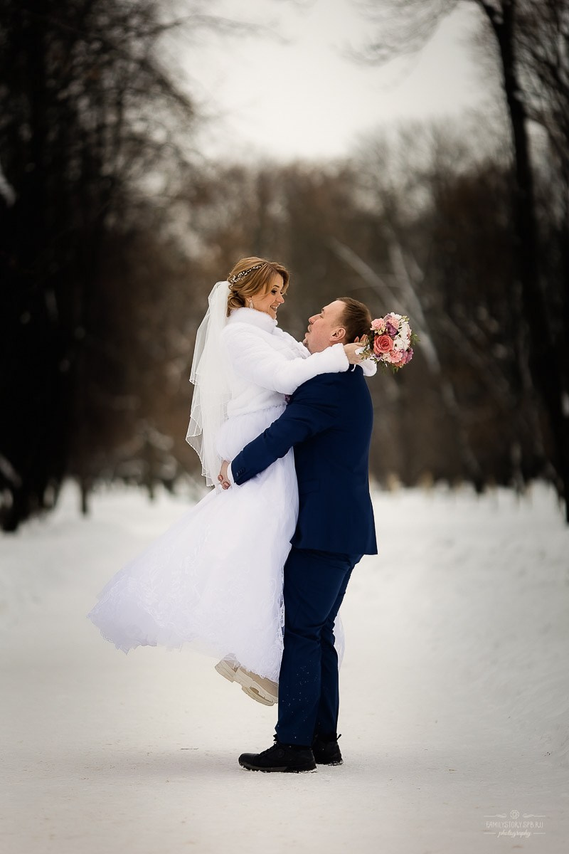 Свадебная фотосессия в интерьере: уют, фактура и свет как у старых мастеров. Свадебный фотограф — Санкт-Петербург (СПб) Питер