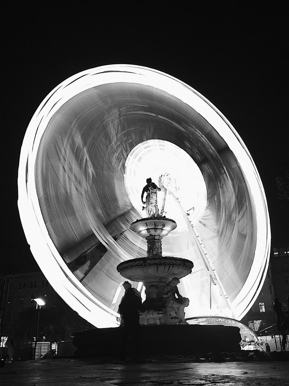 Современная концептуальная фотография о теле, уязвимости и идентичности. Визуальная практика на стиле честности, пост-иронии и искусства.Рекламная фотография, Концептуальная фотография, Современный художник, Психология, Коммерческий фотограф, Репортажный фотограф, Стрит фотография, Арт, Сюрреализм, Мобильная фотография, Снято на айфон, Дима Бурза