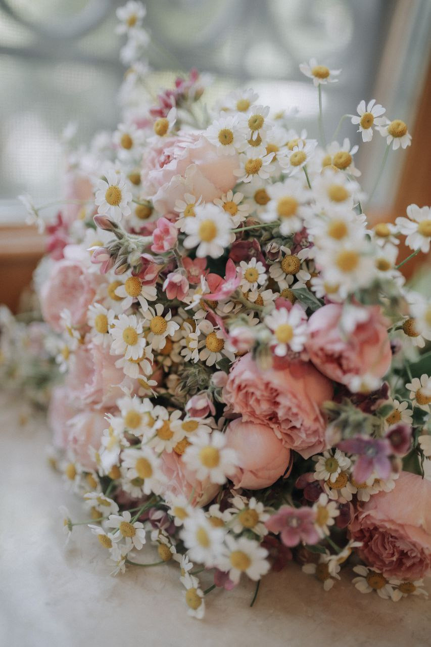 Свадебные букеты и аксессуары. Мария Сурмина-Ким. Флорист
