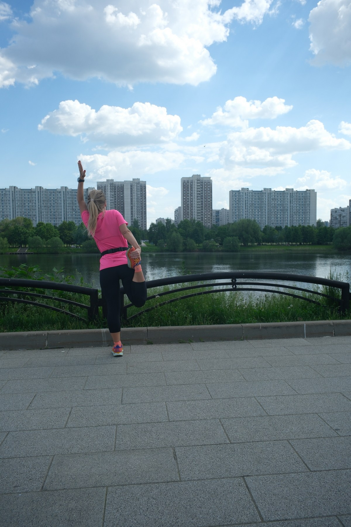 Парк 850 лет Москве. Снято на Voigtlander 18/2,8 Color-scopar. Улица, люди, жизнь…