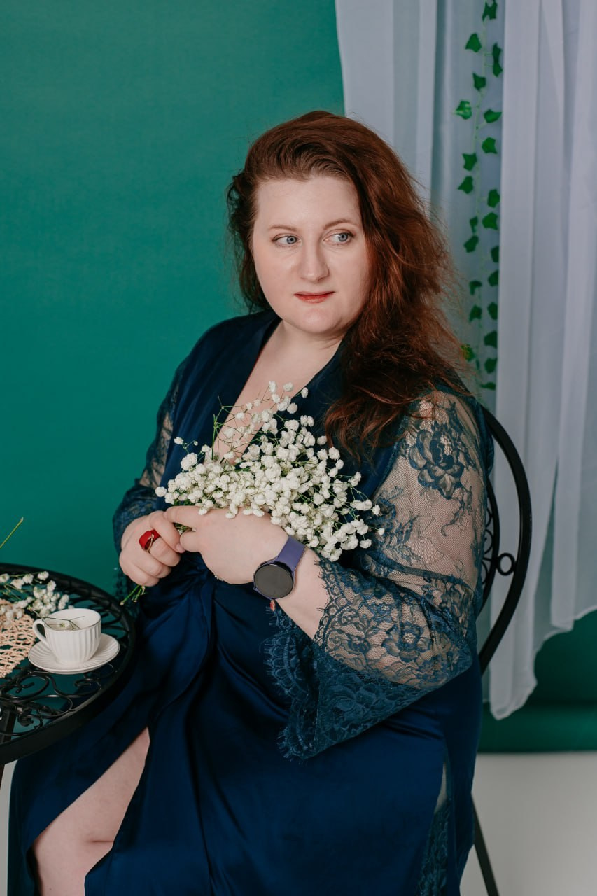 весенний фотодень Москва, фотосессия весной Москва, мини фотосессия в Москве, женская фотосессия Москва, фотосессия в цветении Москва, фотосессия в студии весна, стильная фотосессия для женщины, портретная фотосессия Москва