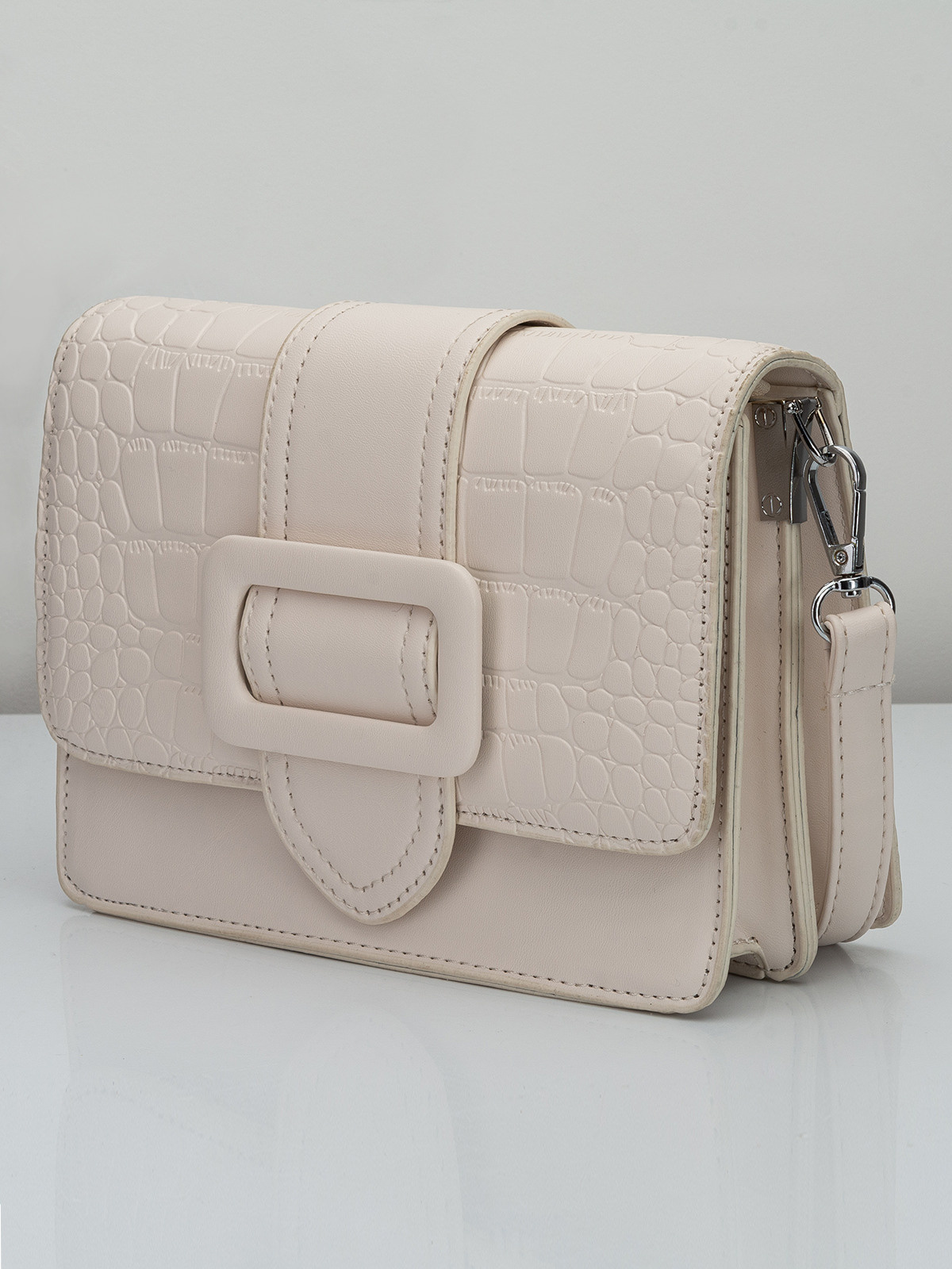 Фотосъёмка сумок для валдберриз. Сборные фотосъёмки в Москве. фотосессии одежды.фотограф