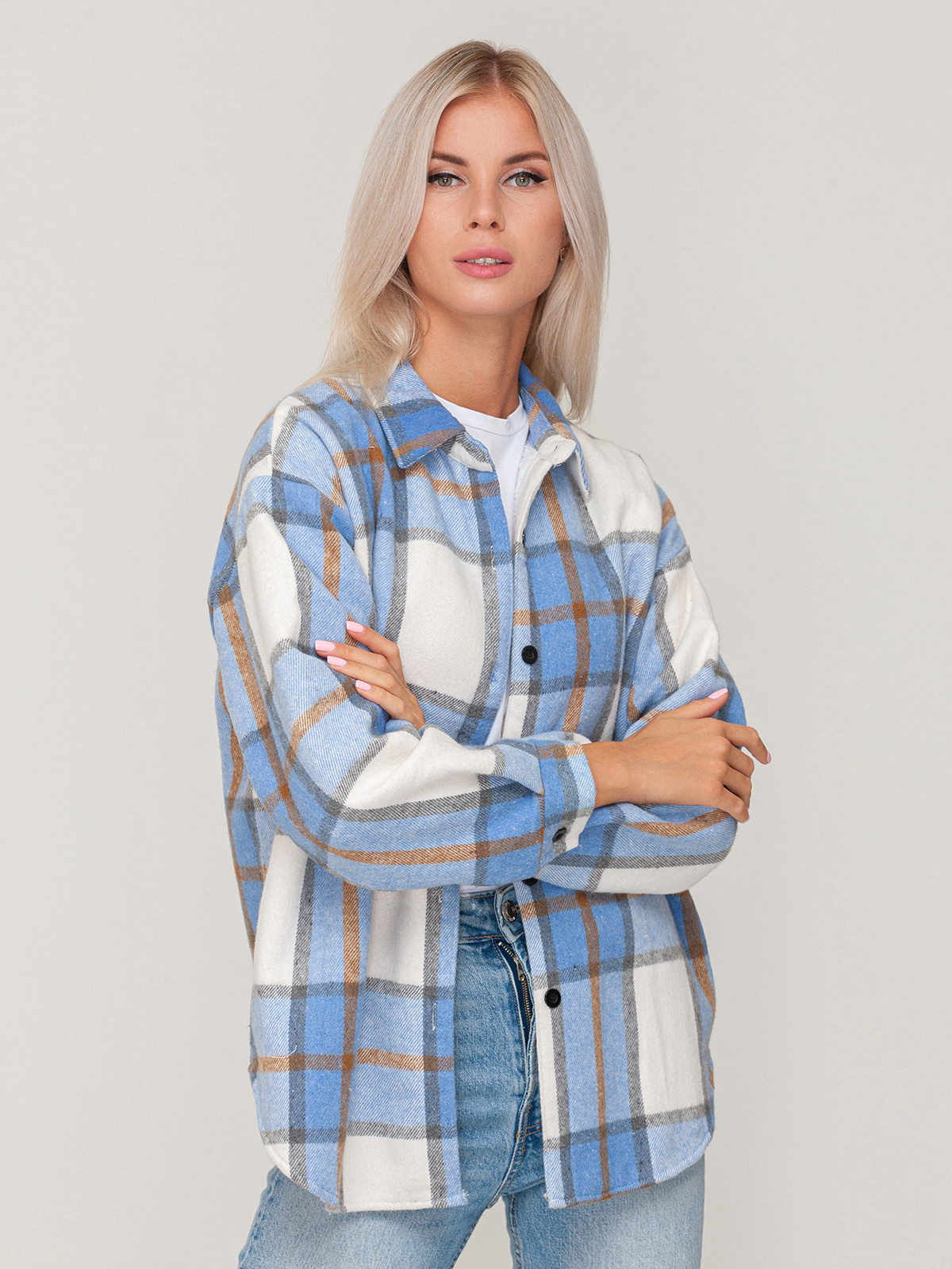 Фотосъёмка женских рубашек для валдберриз. Сборные фотосъёмки в Москве. фотосессии одежды.фотограф