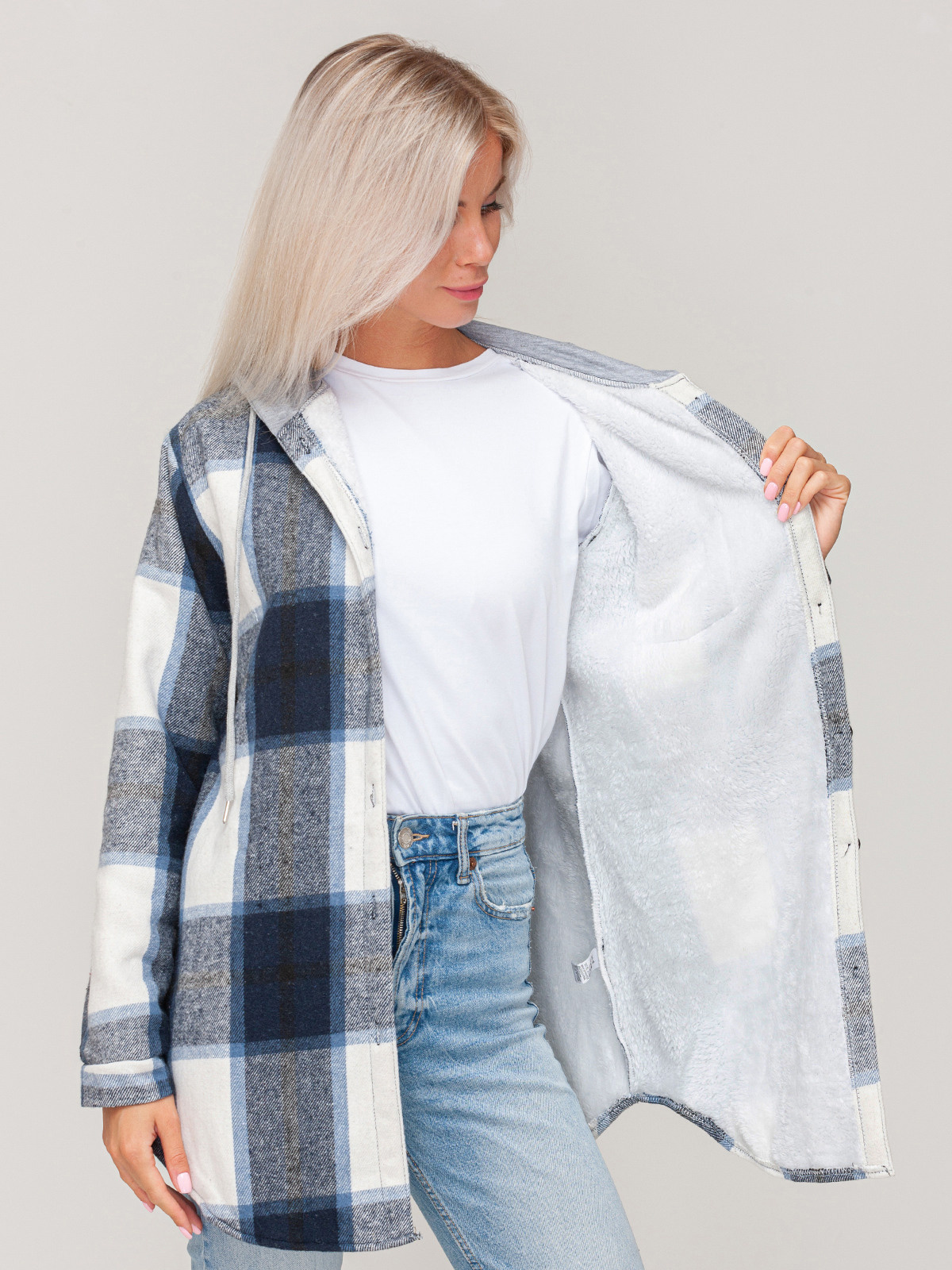 Фотосъёмка женских рубашек для валдберриз. Сборные фотосъёмки в Москве. фотосессии одежды.фотограф